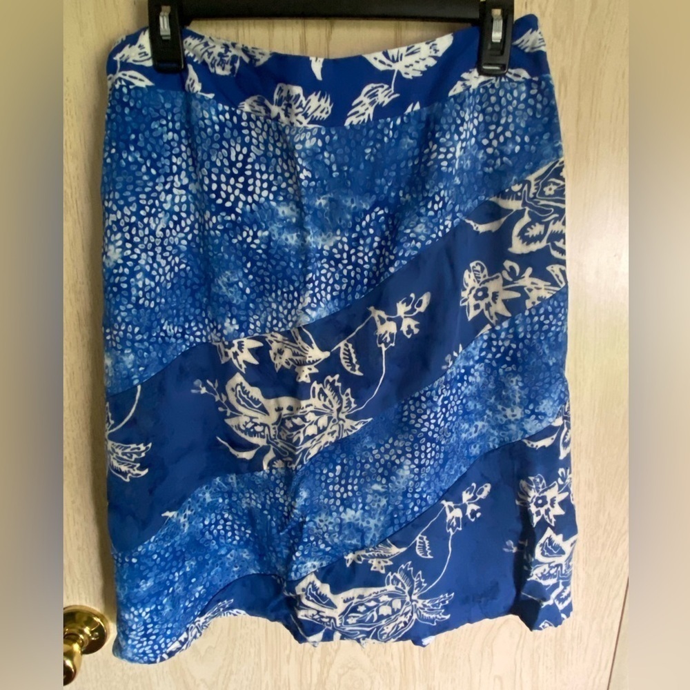 🩷 SANTIKI Batik Blue Skirt Rayon size Large